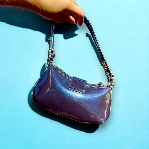⛓️Vtg Y2K XOXO Mini Hobo Shoulder Bag with Chain Patent PVC Micro Bag - Picture 4 of 6